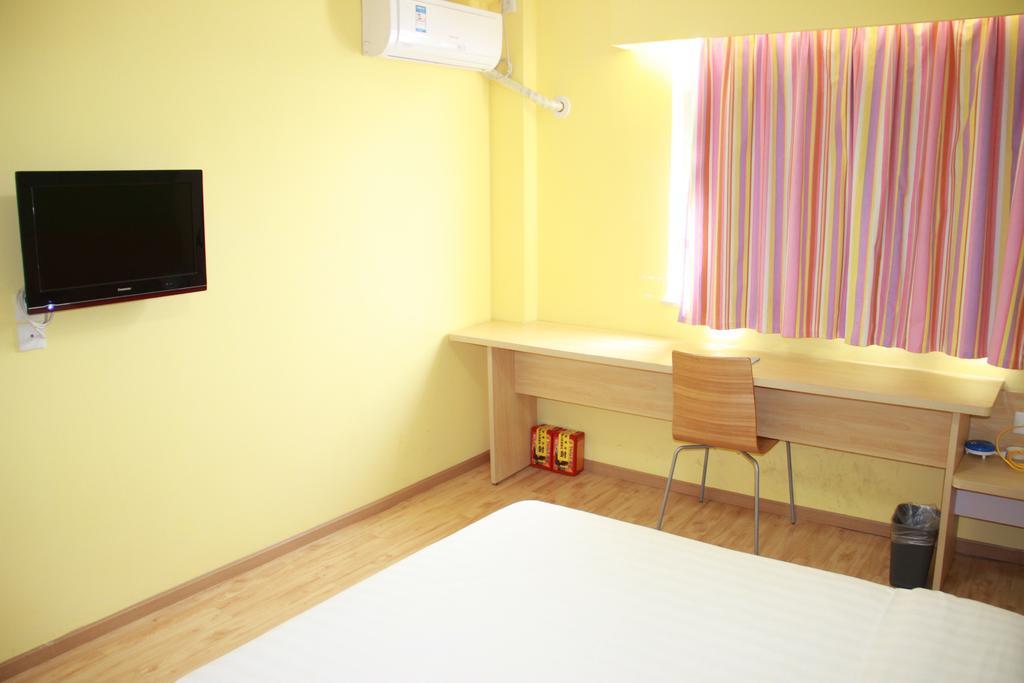7Days Inn Guiyang Sha Chong South Road Esterno foto
